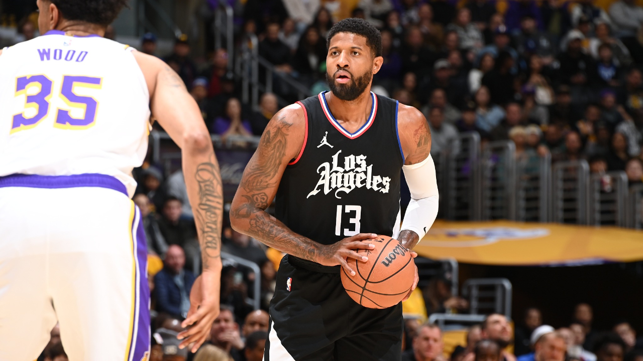 球星保罗乔治vs湖人集锦全场拿下22分4篮板3助攻遗憾落败