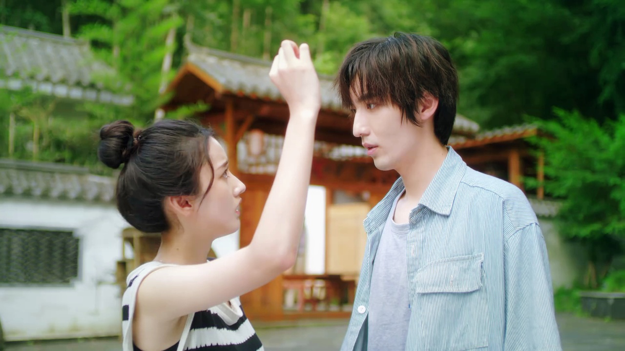 "夜沈任静"发现黑心老板掉包宝石