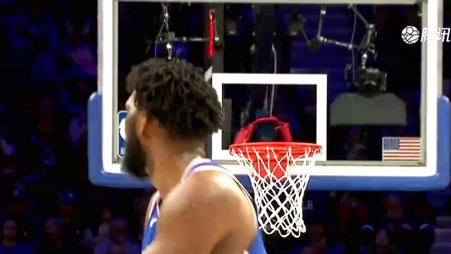 居高临下！恩比德妙传内线 贝弗利轻松上反篮