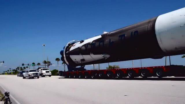 百吨回收火箭大件运输没封路还可以近距离观看太震憾了