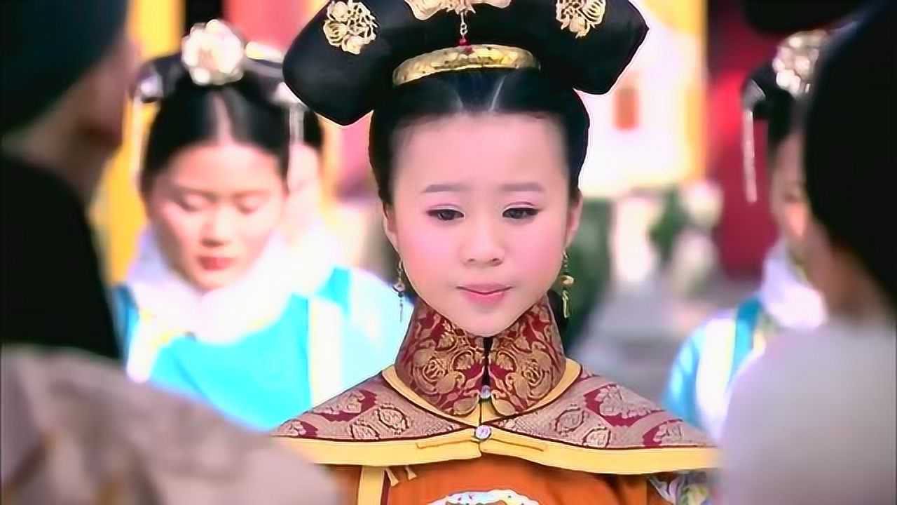 静儿和宛宁同日被册封贵为皇后的静儿却独守空房