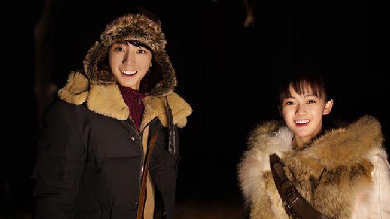 看到王俊凯和文淇的同框照片粉丝留言称你帅了那么久不累吗