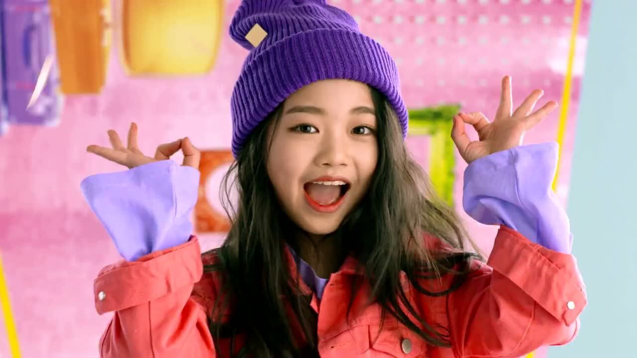 韩国童星罗夏恩首张单曲《so special》mv