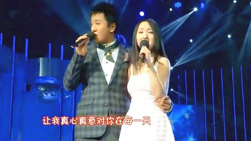 感动！多年后毛宁、杨钰莹携手同台深情对唱，美貌依旧