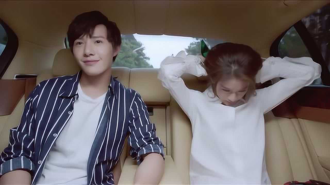 《泡沫之夏》欧辰在电影院发现夏沫和洛熙在看电影忍不住发火