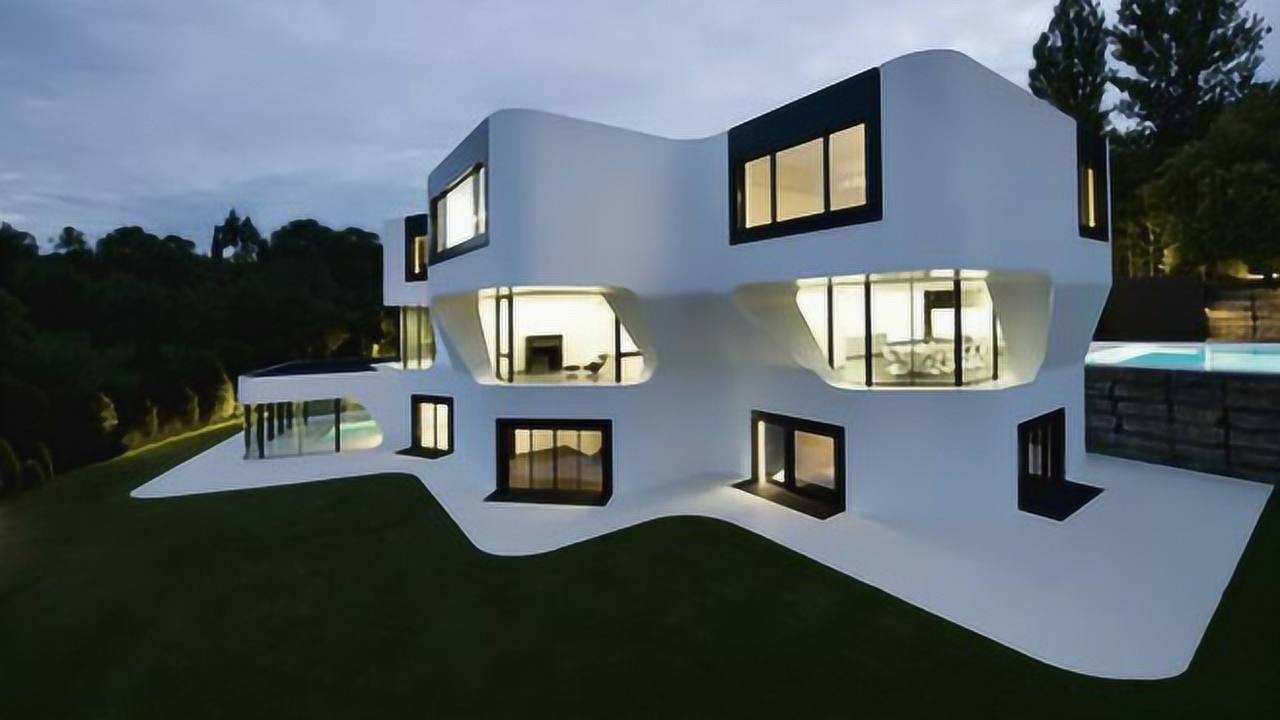 实拍世界上最小的别墅内部麻雀虽小五脏俱全