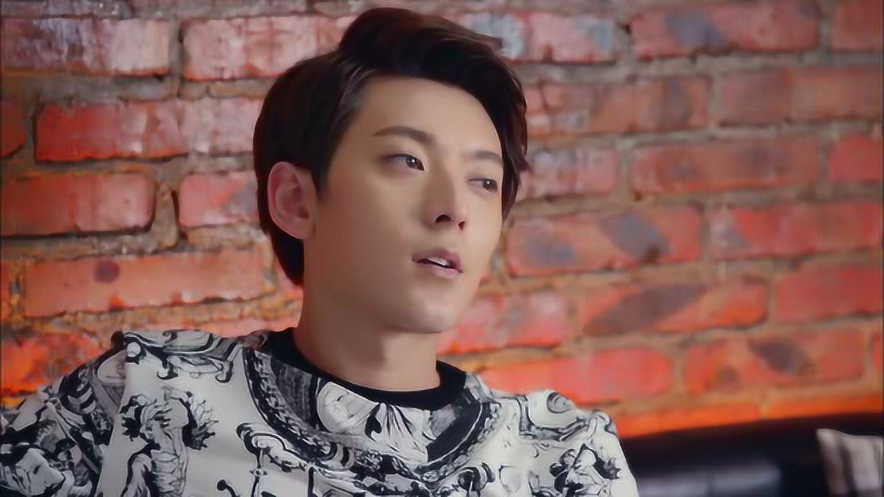 旋风少女 陈翔特别关心胡冰卿 连教练都调侃两人 陈翔也害羞了