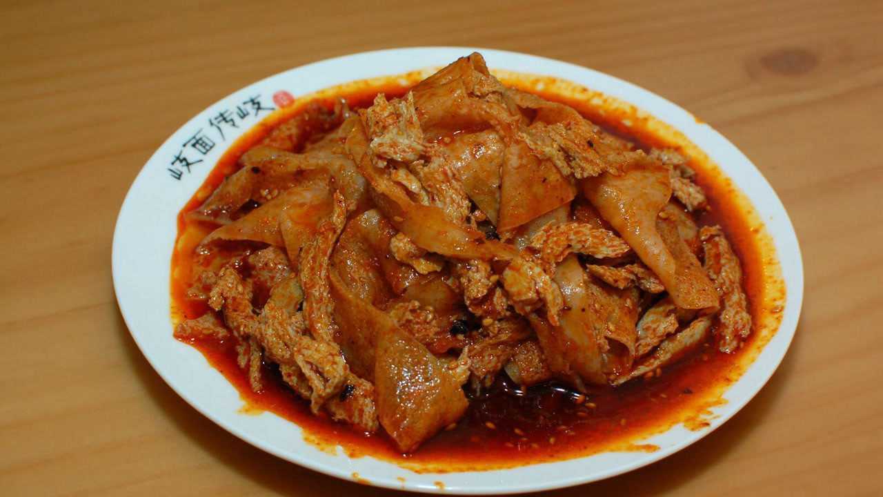 宝鸡岐山农村的烙面皮八块一碗吃完盘中一滴醋水都不剩