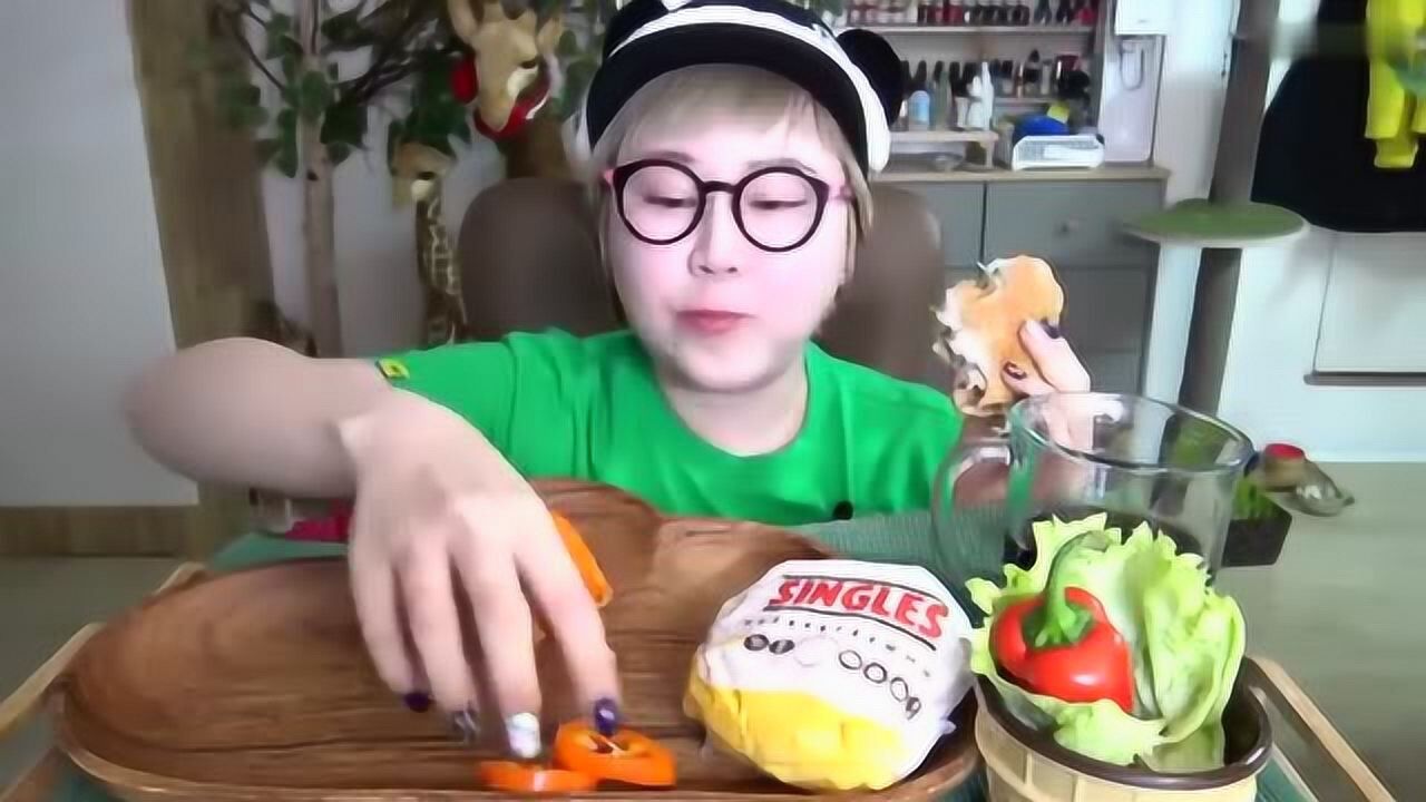 韩国吃播 艾波 汉堡包 1