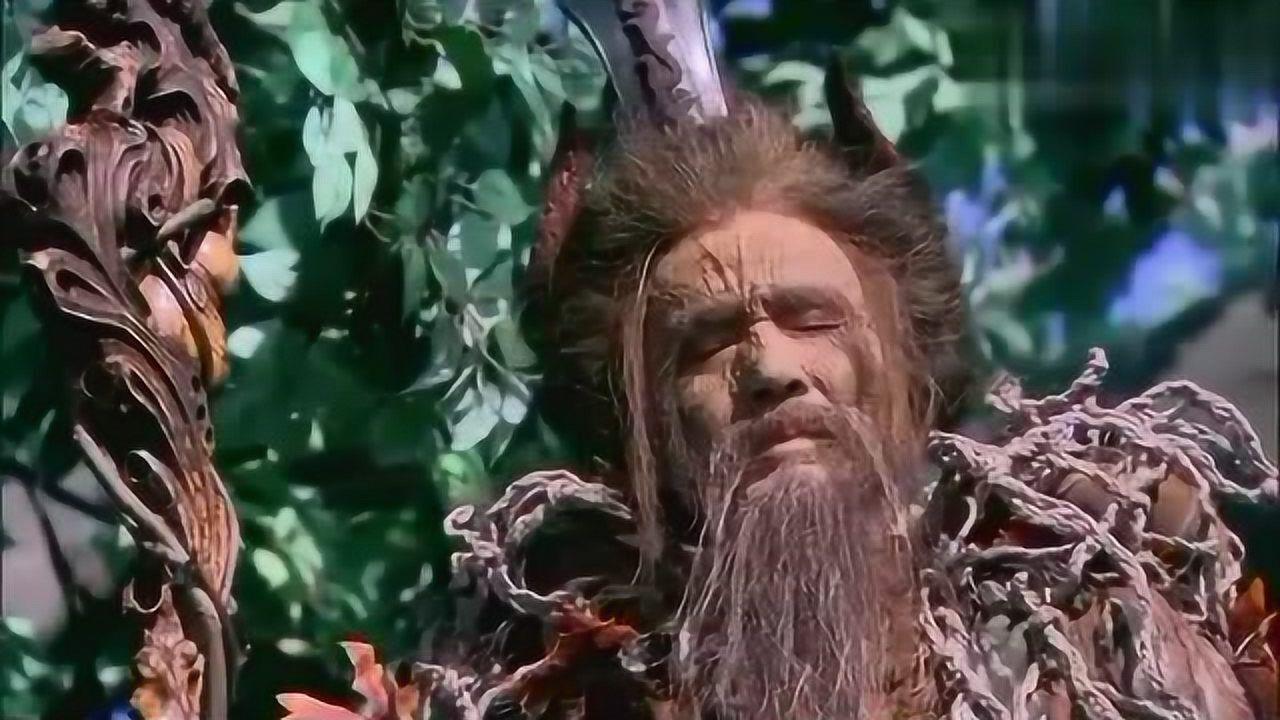 古藤老人正想猜雪见想的什么,算出雪见来历非同一般