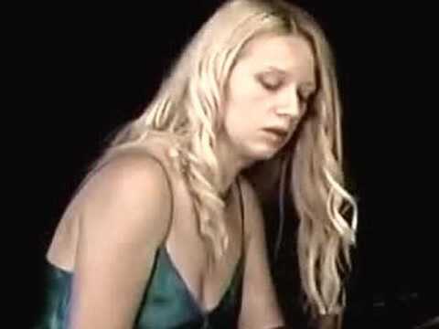 钢琴家Valentina Lisitsa演奏肖邦练习曲OP10.NO1指尖上的音乐APP