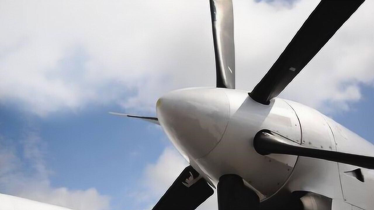 螺旋桨飞机没有反推怎么减速没有反推却有这个效果一样