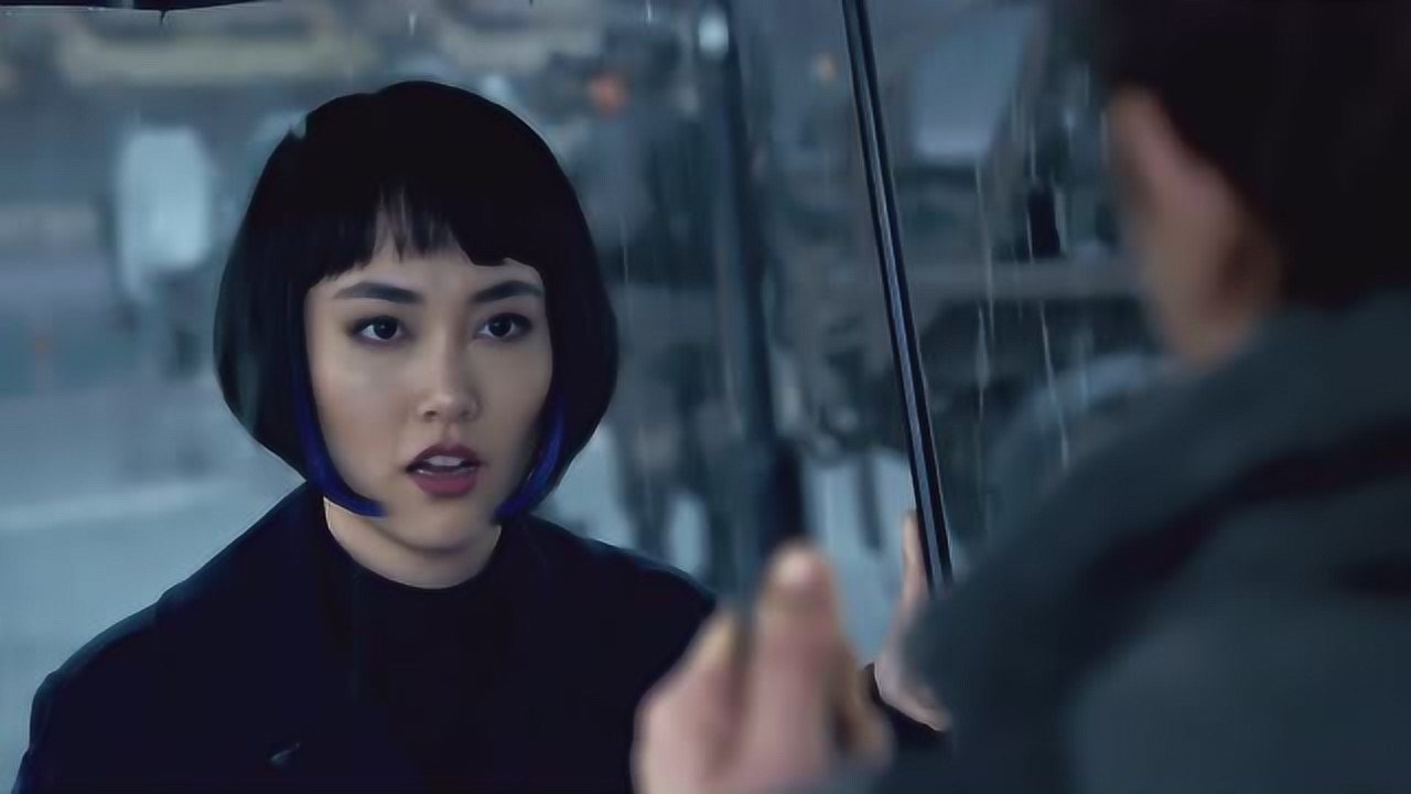 环太平洋森真子说他与自己想象的不一样指挥官带着他先参观一下