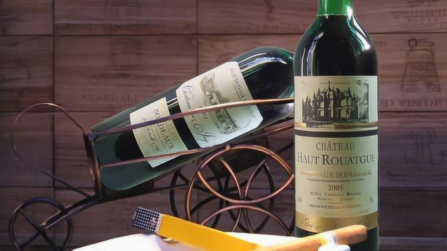 吃西餐厅时桌上红酒为什么要斜着放看完真是涨知识了