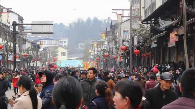 湖南普通小镇举行耕农文化节,活动现场2万多人,带大家看看