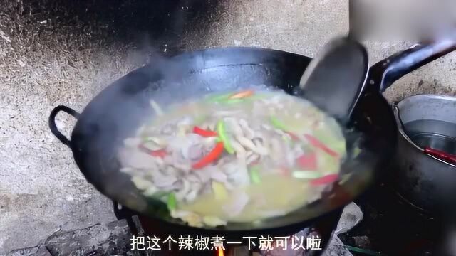 苗大姐做平菇肉汤,多吃菜少吃饭,大碗米饭吃着舒服