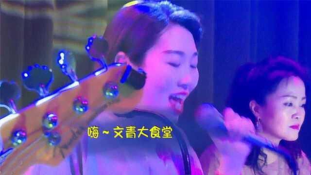 久等了,红遍全国的胡桃里音乐酒馆的“最全攻略”双手奉上!