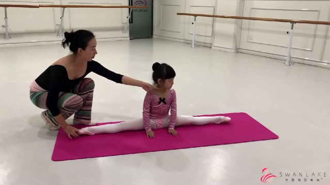 勾绷脚横叉练习_腾讯视频