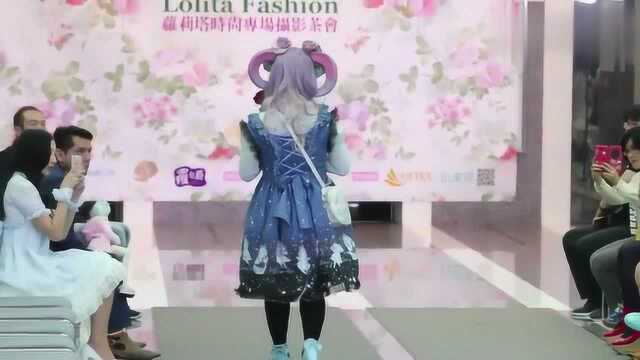 洛丽塔美女Lolita走秀现场,每个小姐姐都像公主,粉丝非常喜欢!