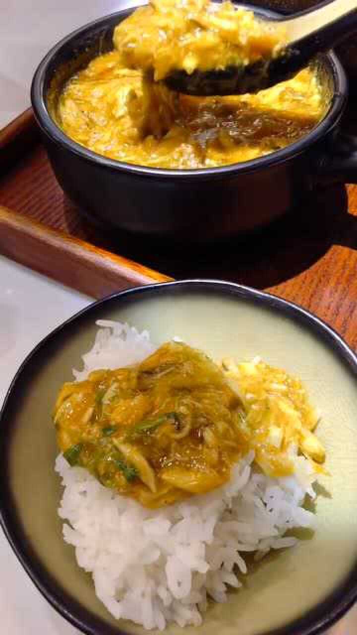 美食推荐,这么一点点蟹粉拌饭居然需要100元?