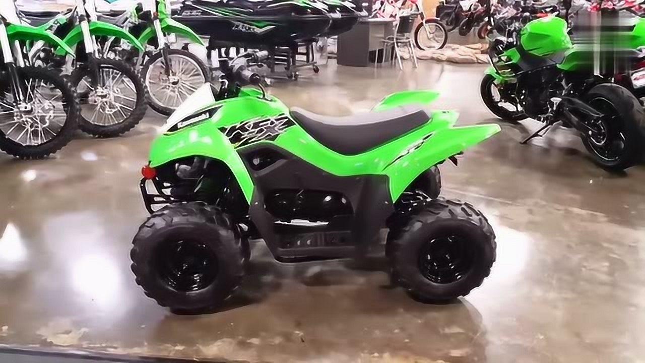 实拍川崎50cc四轮摩托车!