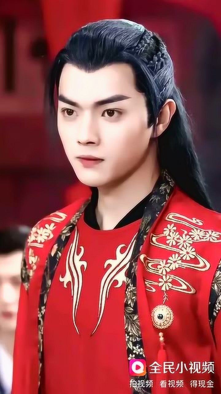 穿红衣古装帅成神的大男星罗云熙气质冷艳张彬彬帅气迷人