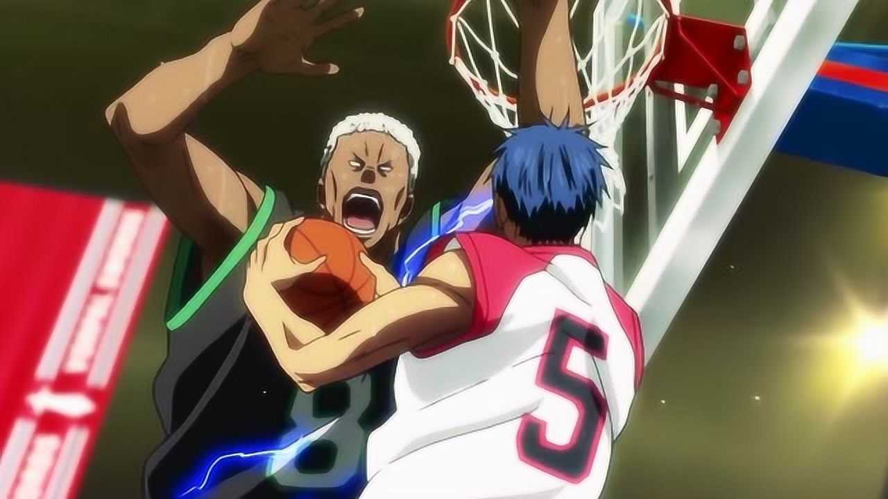 黑子的篮球终极之战:让人惊讶的空中接力传球,全场一片欢呼