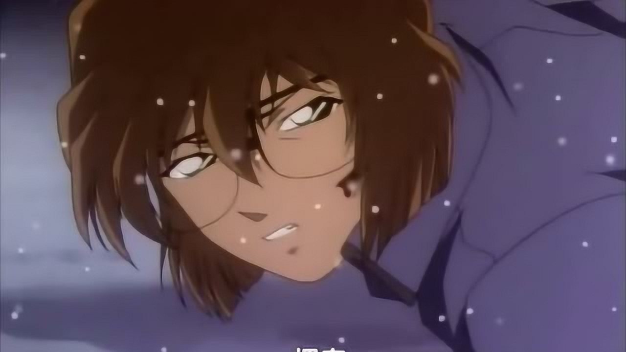 名侦探柯南:灰原哀身中数枪,倒在地上,琴酒冷漠的看着她