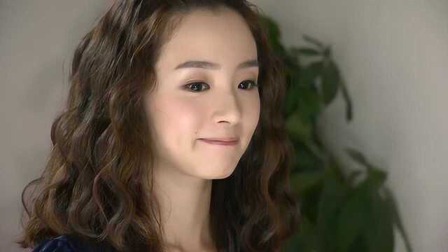 村姑进城见心上人要求男方娶她,不料男生表明混出个人样再来娶她