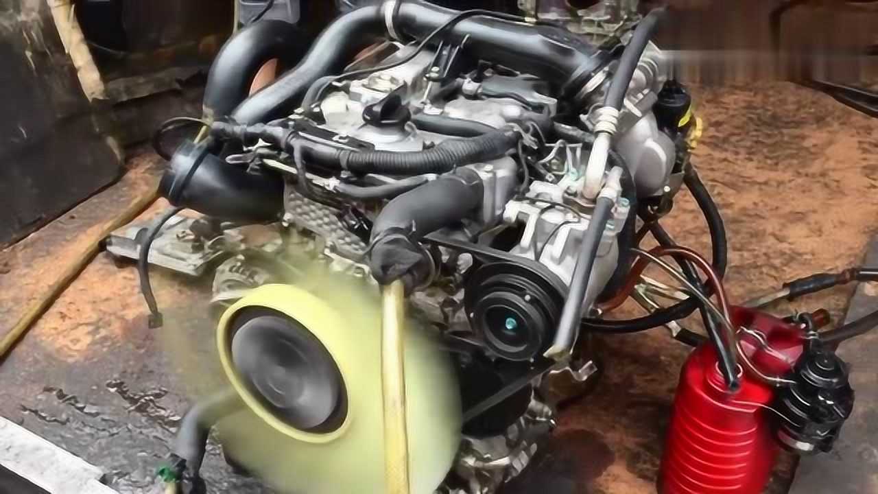 刚拆下来的五十铃4jj1发动机,启动后稳定性很好,还很带感!