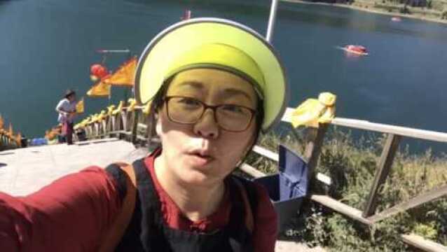 在天山天池,明宇的VLOG:风景如画,跳一曲《凉凉》吧