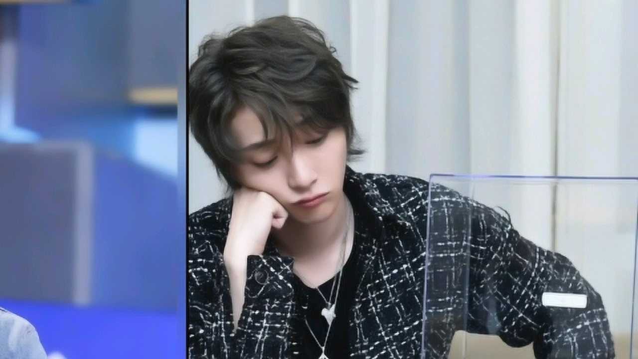 于斌第一次想给偶像弄视频虽然只是选照片生成