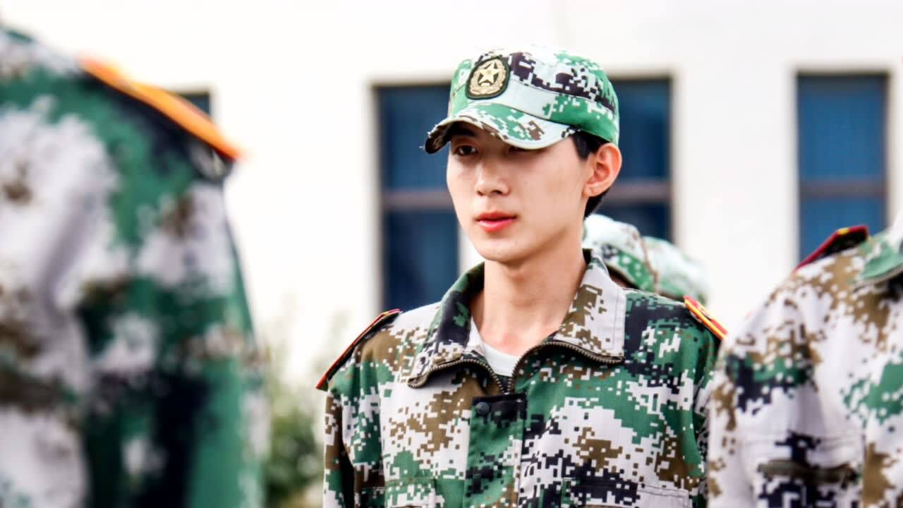 男生军训卡点视频