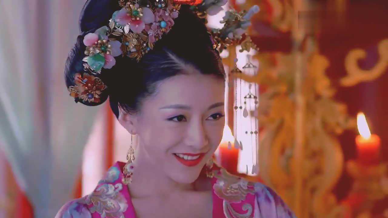 弃妃梳了一个坠马髻,最后一次给自己上妆,瞬间让后宫黯然失色!