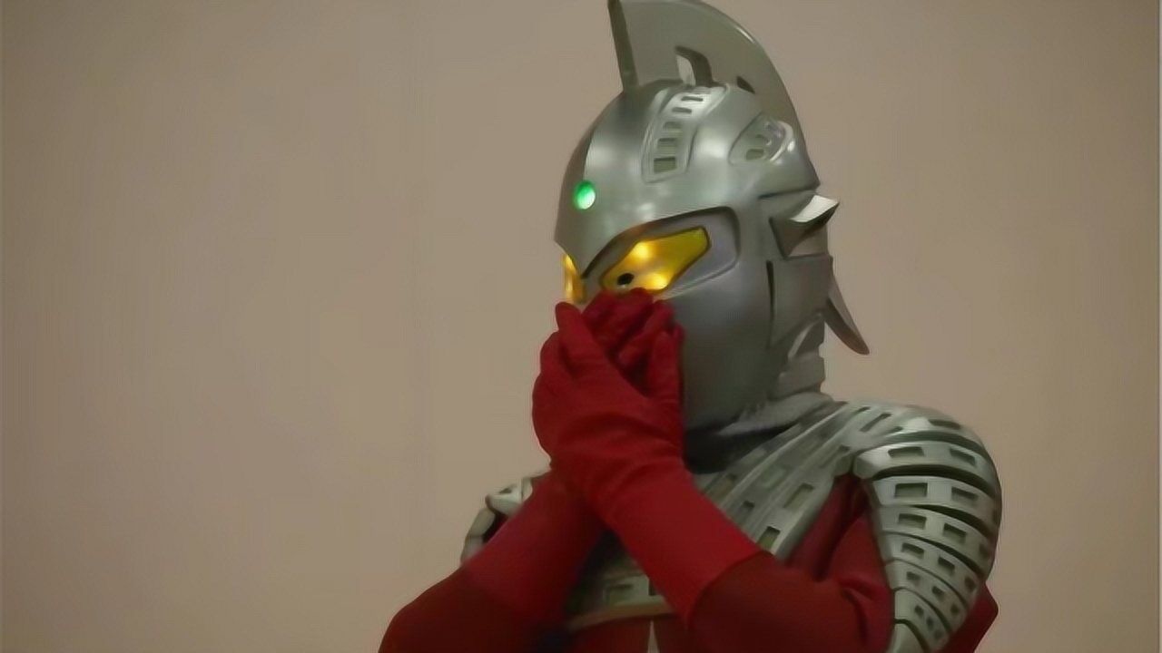 赛文奥特曼的头标隐藏功能曾救过他两次命不止是武器那么简单