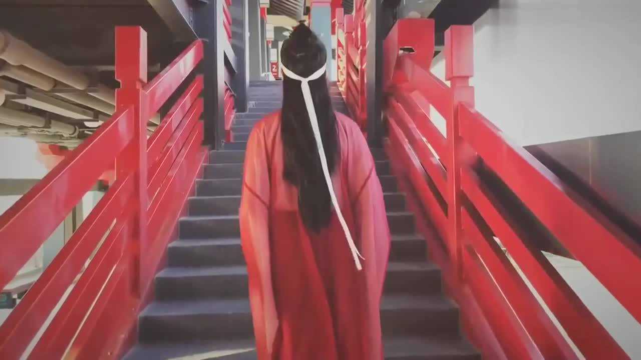 魔道祖师忘羡大婚穿上大红色婚服的蓝忘机和魏无羡好有感觉