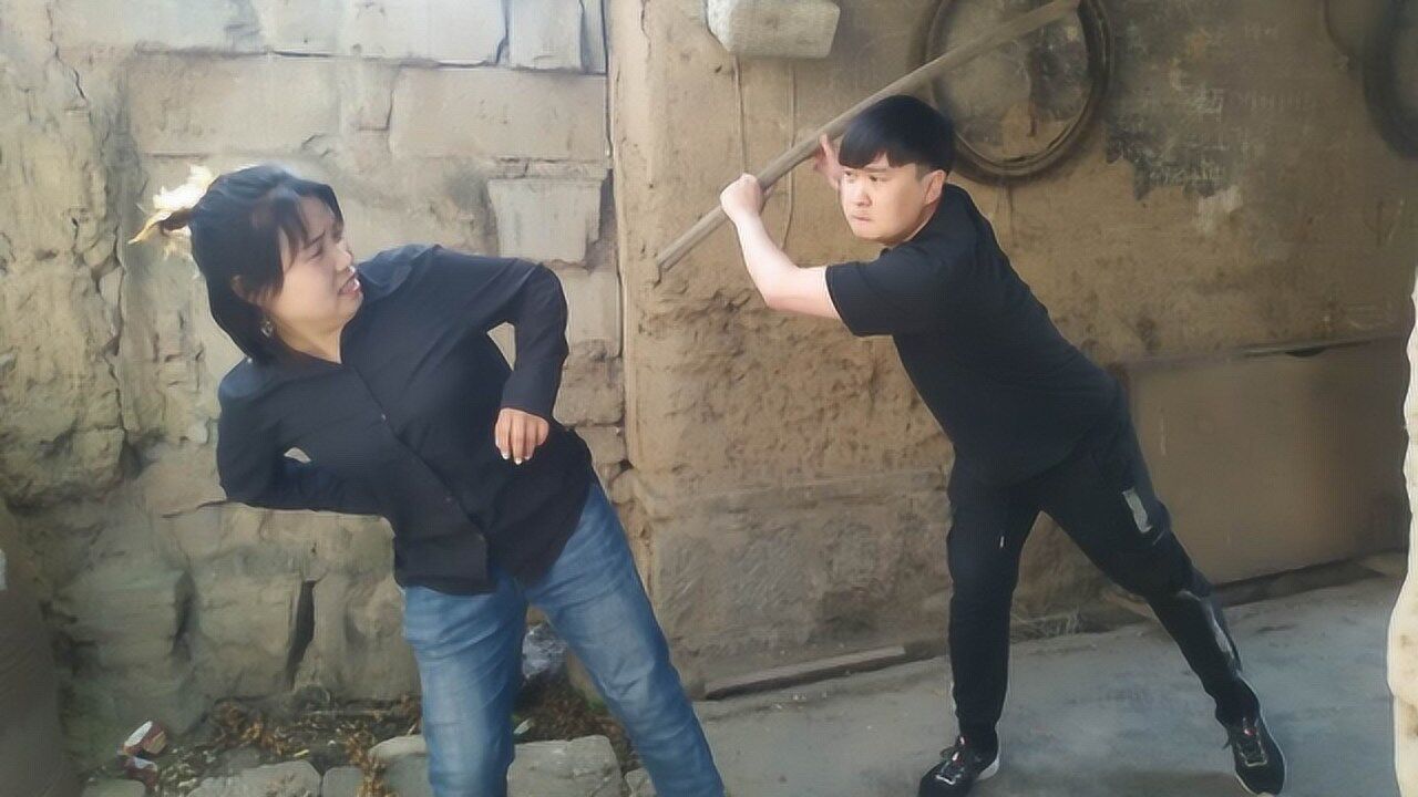 姐姐怀孕小姨子嫉妒踹她肚子姐夫撞见后打的她怀疑人生