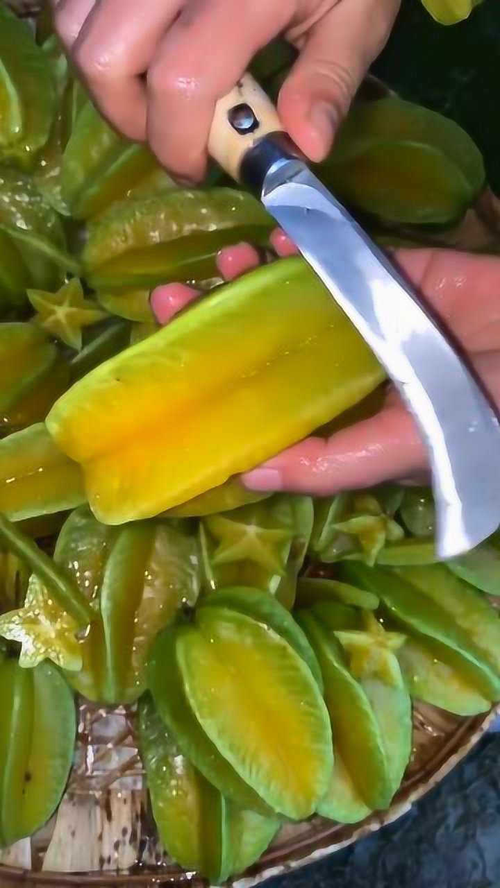 吃杨桃的正确方法这下你们学会了吗非常好吃哦