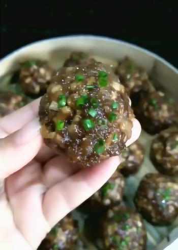 大部分福建人都爱吃这种红薯粉圆子,算是当地的一种特色小吃