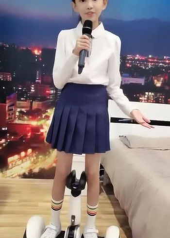 童模宋小睿唱歌一开口就惊艳了唱的太好听了