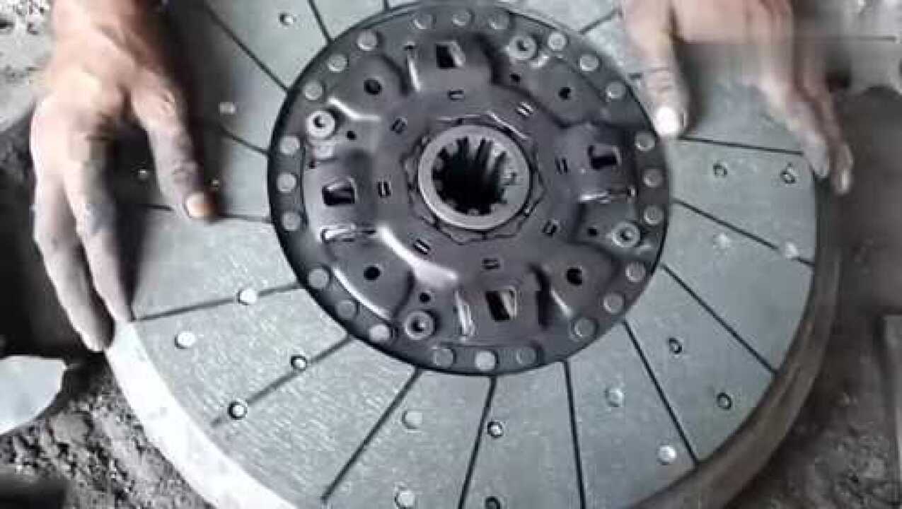 离合器片磨损严重看看老师傅是如何修理的有技术就是好