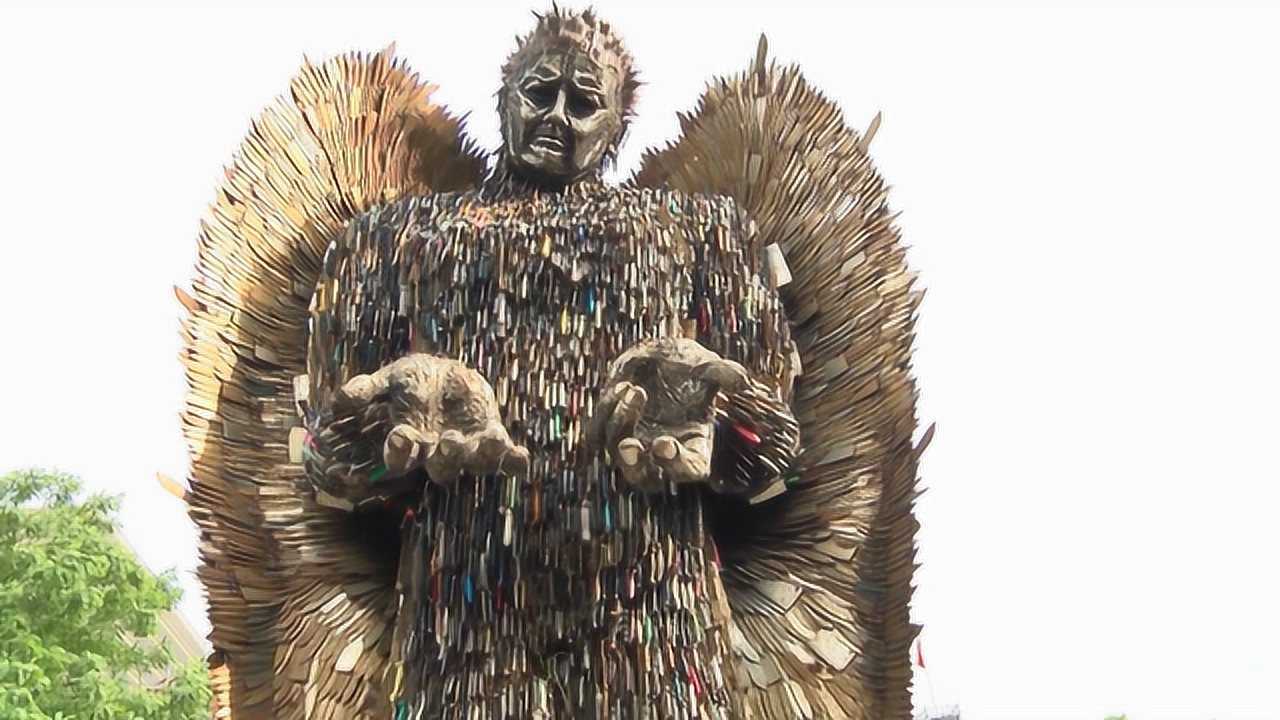 10万把刀打造刀天使每把刀都带着一份罪恶究竟是天使还是魔鬼