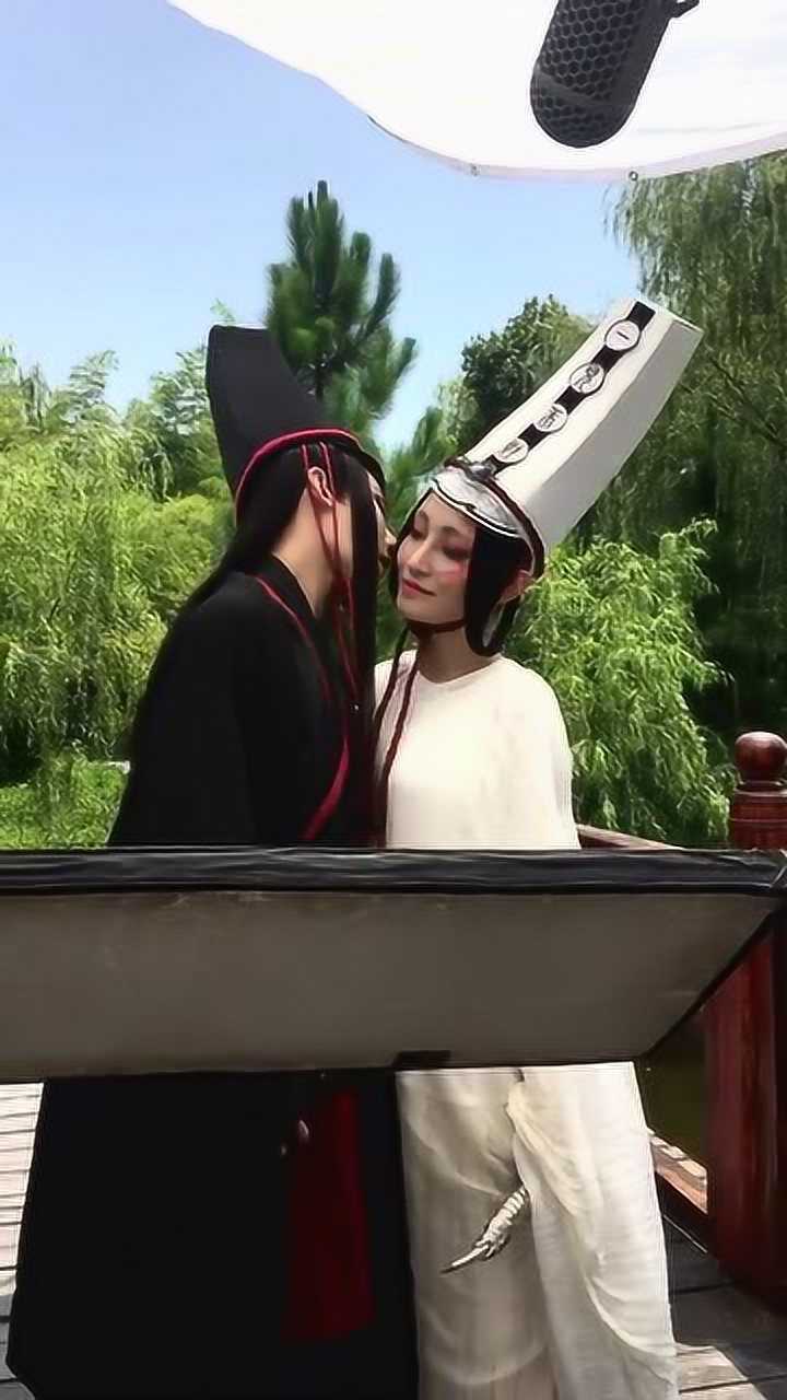黑白无常吻戏拍摄小姐姐都害羞了网友这是什么剧我要去追了