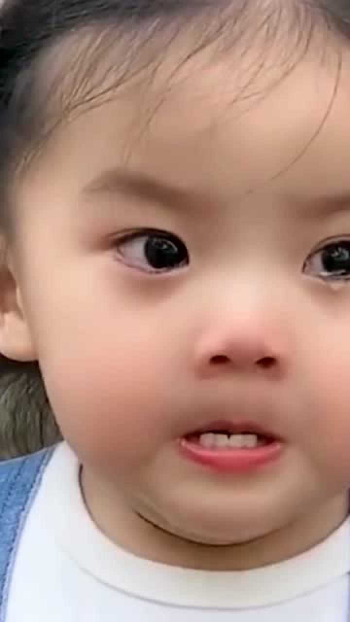 萌娃强忍泪水演绎咬牙切齿网友终究是一个人扛下了所有