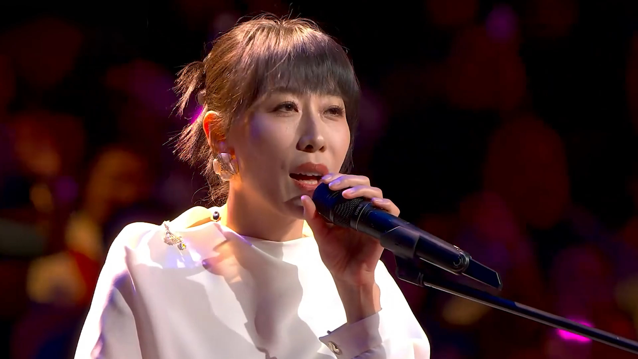 任素汐的实力有多恐怖?时隔8年再唱《我要你》依旧稳如cd