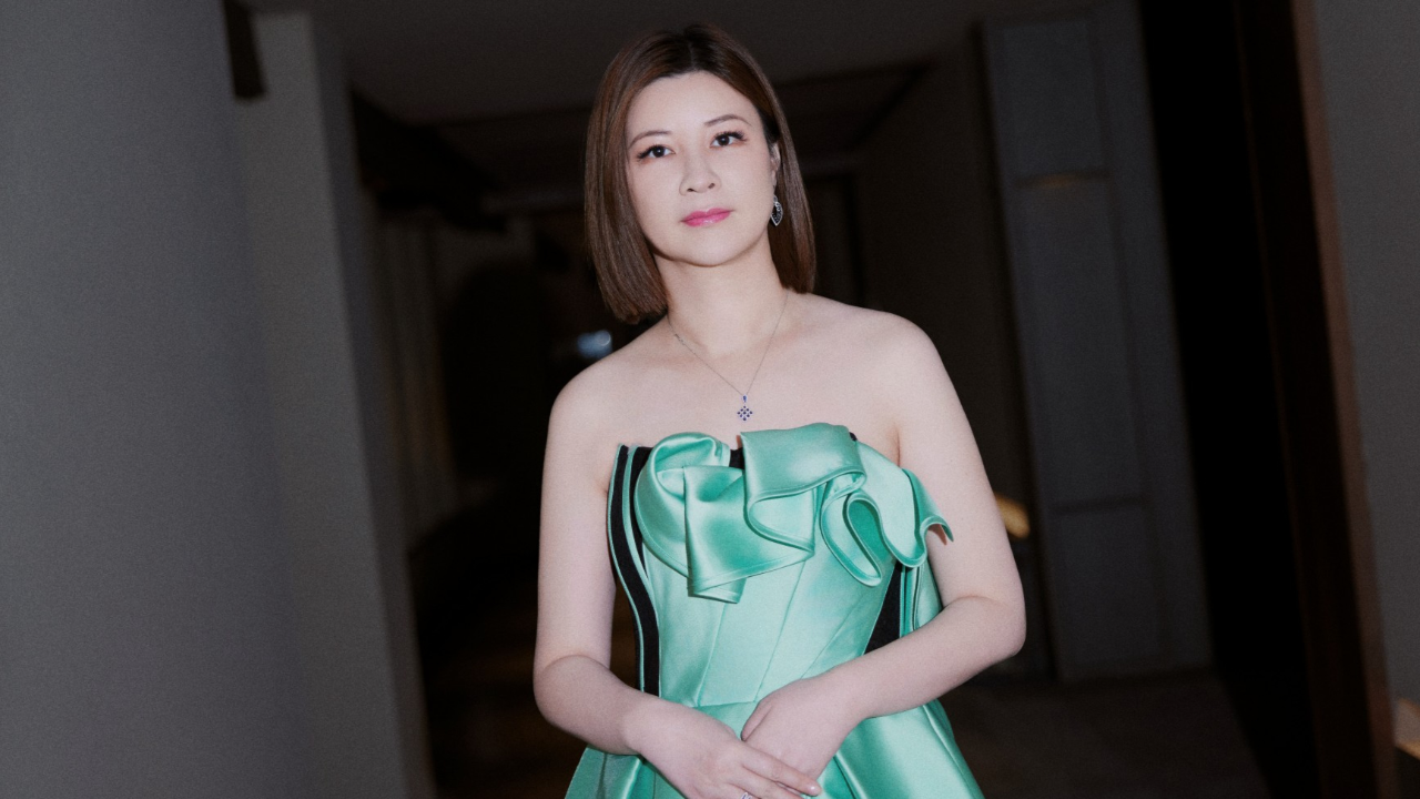 杜华定价10元招聘助理,以邂逅艺人条件要求付费上班,竟有多人愿意