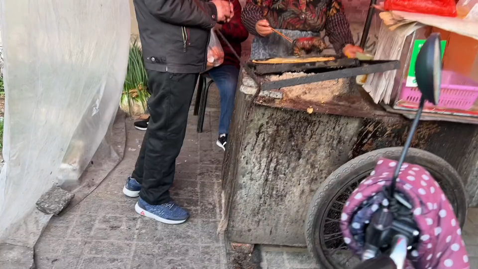 鸡蛋灌饼图片 阿姨图片