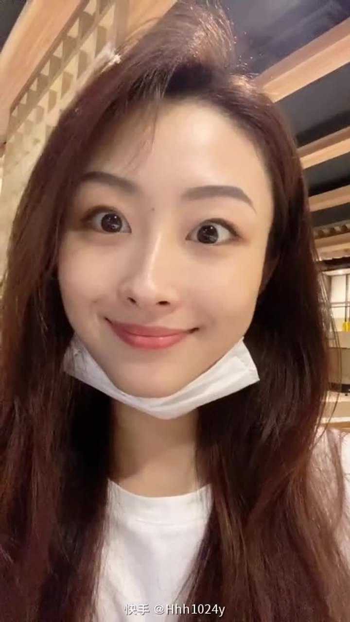 格格不入的黄会赢