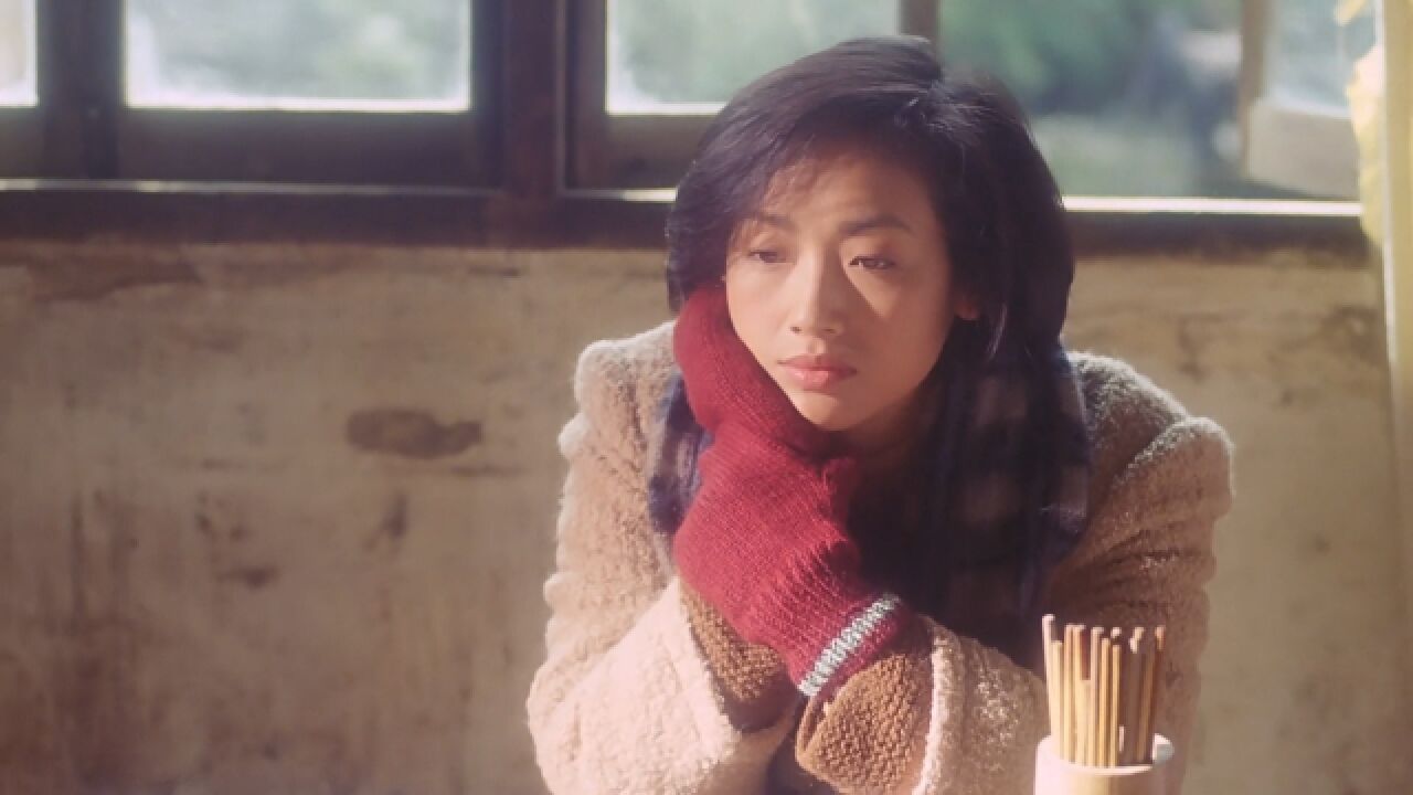 叶倩文粤语情歌《秋去秋来》,歌声深情缠绵,勾起满满的回忆!