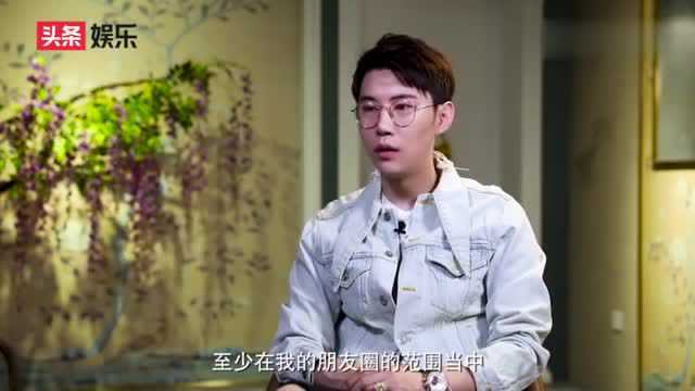 龙梓嘉:珠宝设计师看戏听曲背景学习 毕业三个月竣工梦想